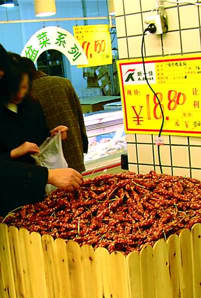 超市散裝食品“裸賣”隱患大，衛(wèi)生安全誰來保障？