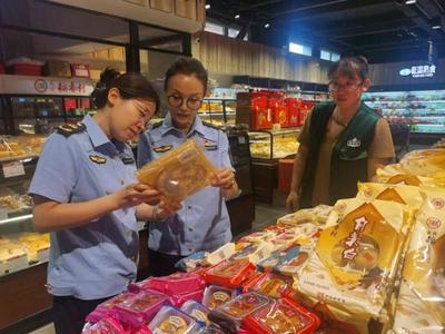 密云區(qū)市場監(jiān)管局開展月餅食品安全專項檢查，護(hù)航佳節(jié)消費安全